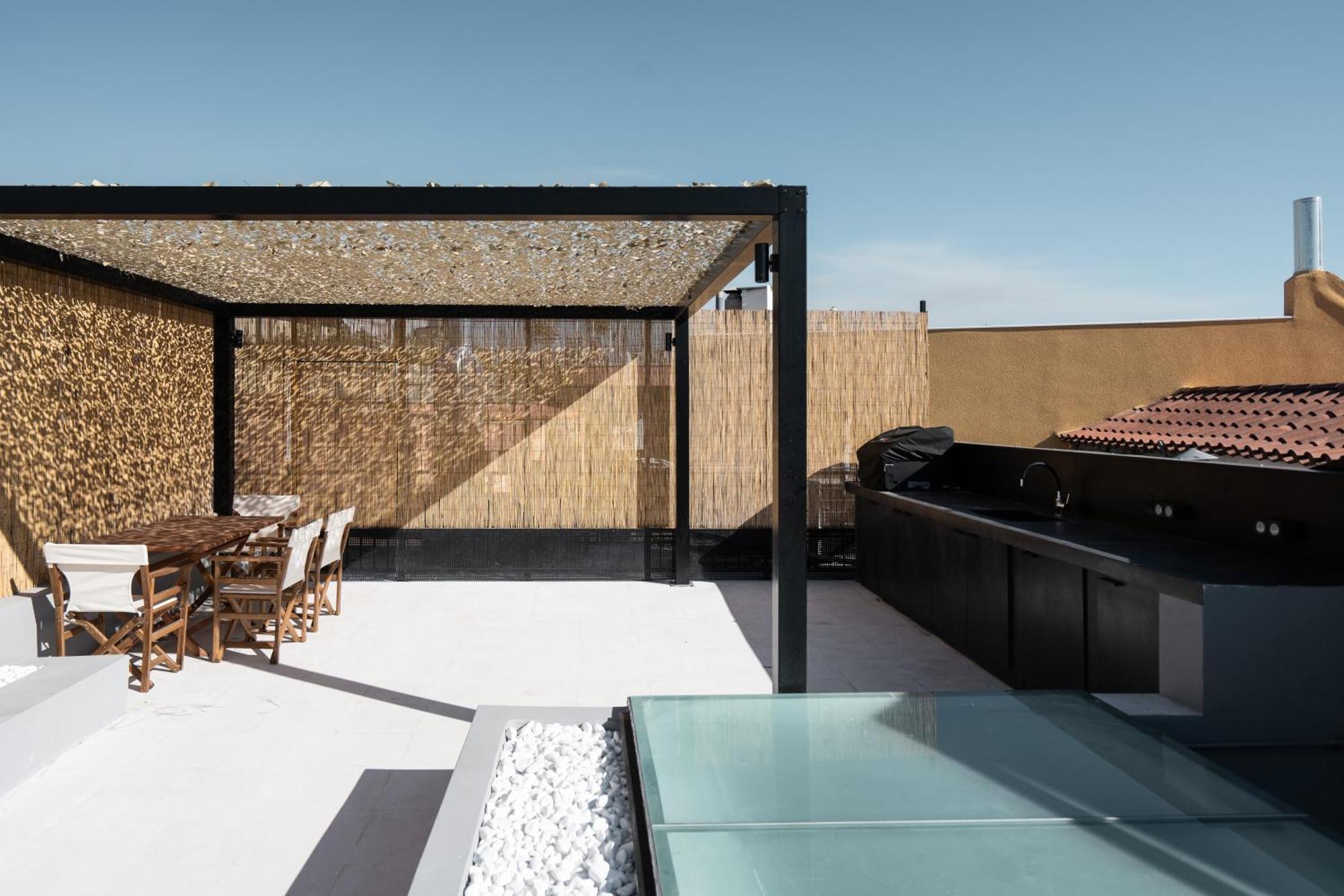 Plaka Bliss - Terrace With Acropolis View