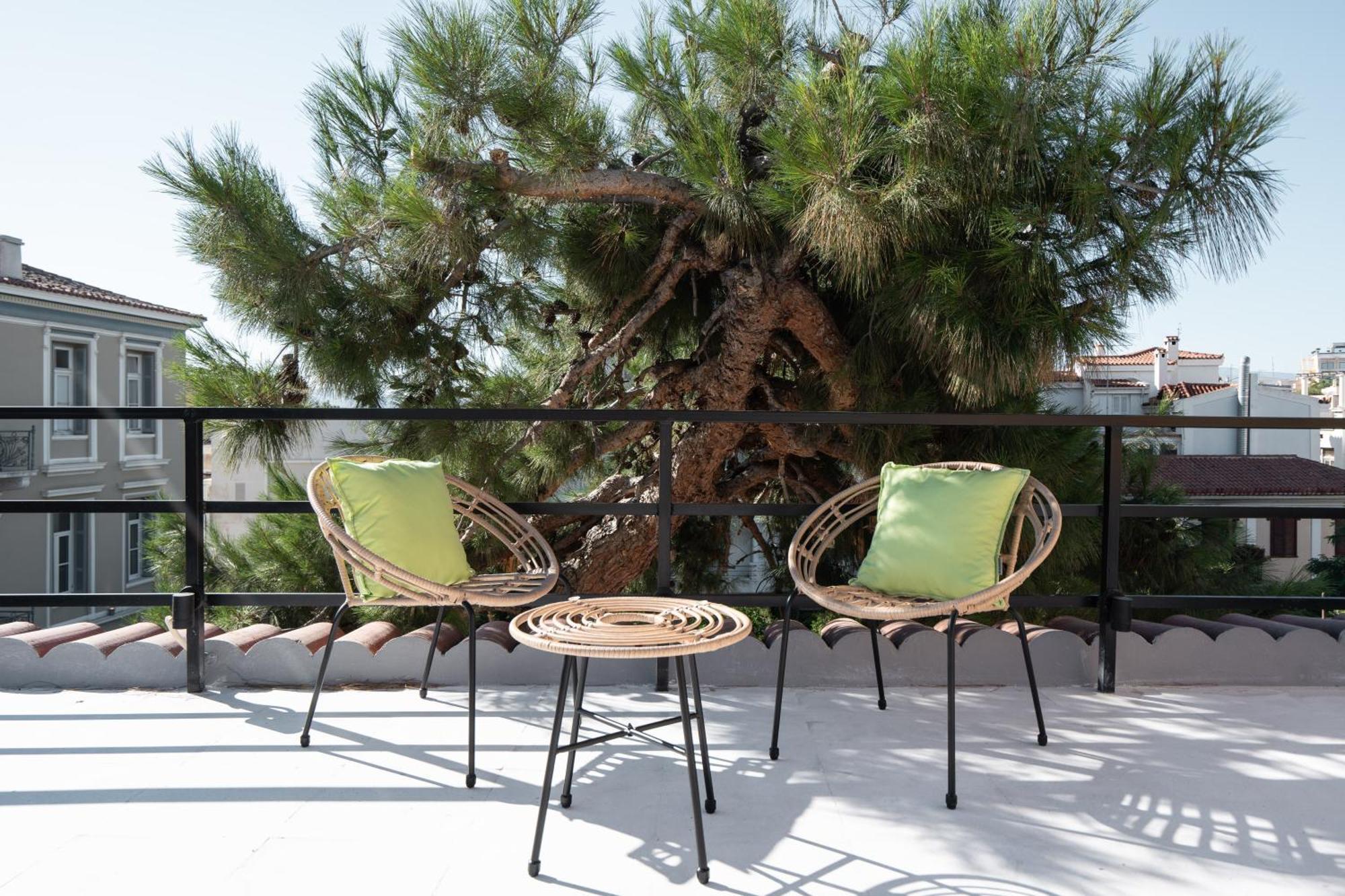 Plaka Bliss - Terrace With Acropolis View *