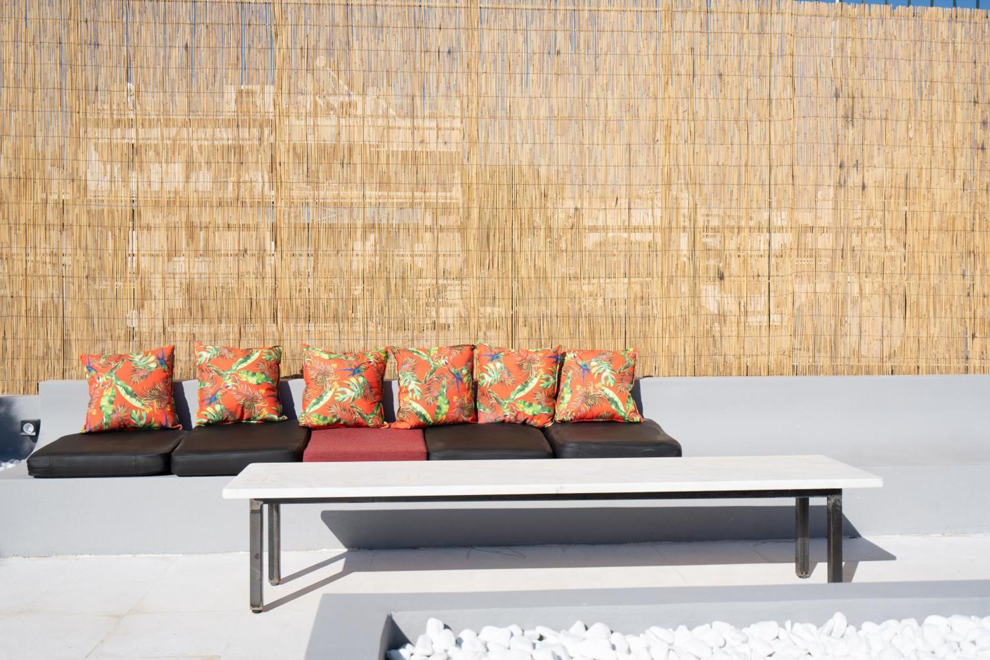 Plaka Bliss - Terrace With Acropolis View